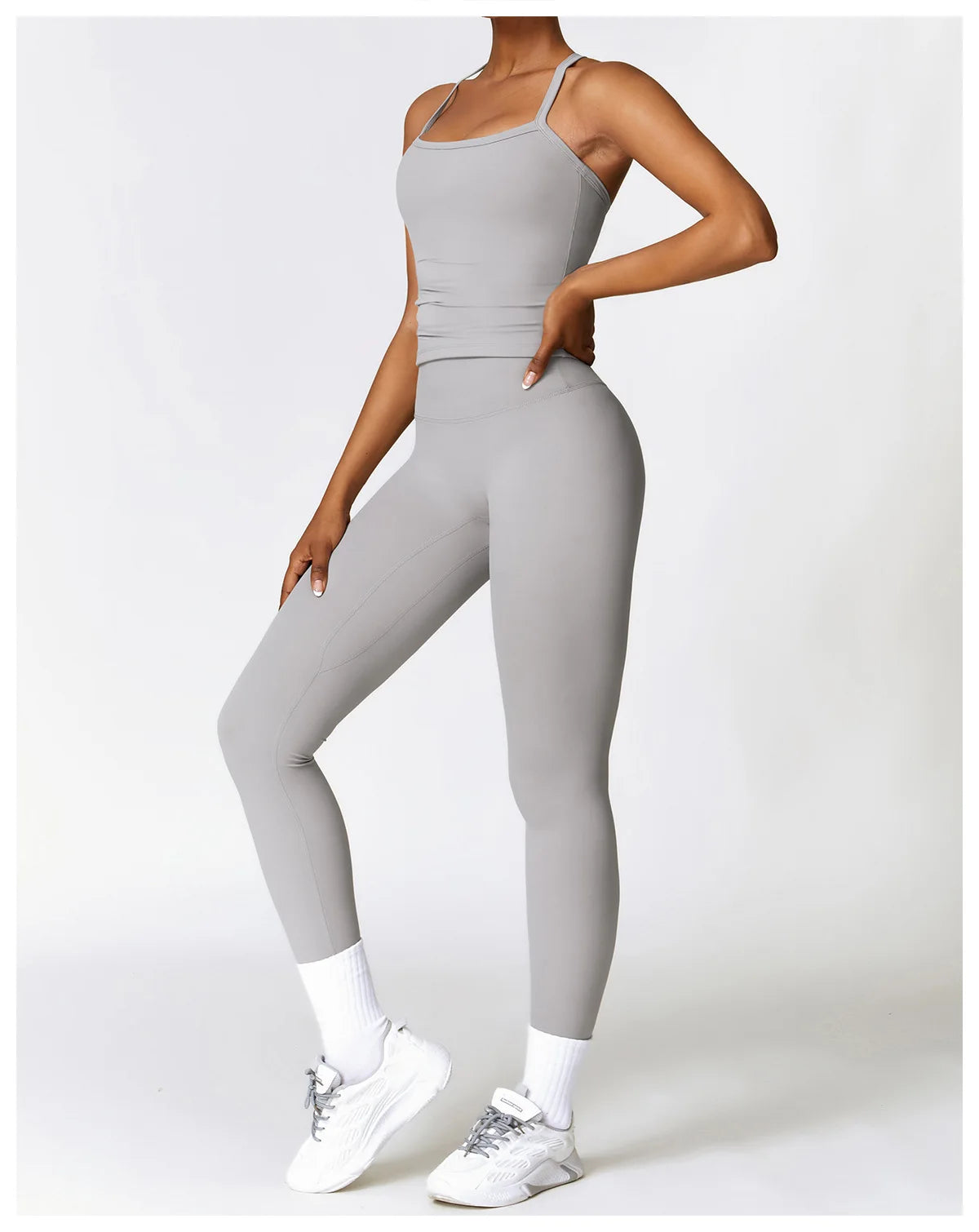 2-Piece Seamless Yoga Set for Women – Sports Bra & Leggings, Quick Dry, Breathable, Gym & Yoga Activewear
